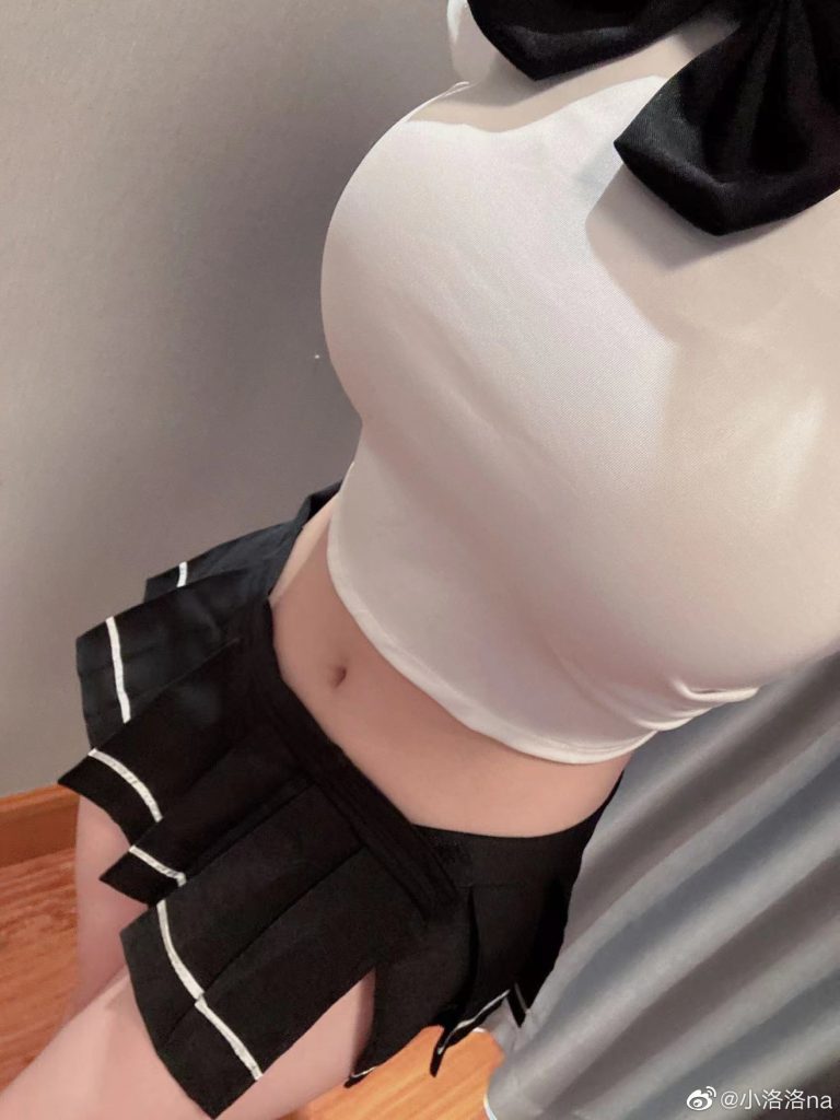 图片[2]-小洛洛na 微博精选无杂 [9P-12.45 MB]-牛岛美图